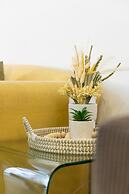 Bright & Spacious Stay for 6 Near Darling Harbour