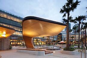 Spacious Modern Apt for 6, Next to Darling Harbour