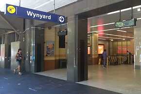 Spacious Modern Apt for 6, Next to Darling Harbour