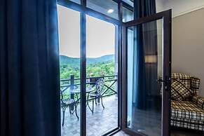 Macara Lake Park Hotel