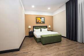 Macara Lake Park Hotel