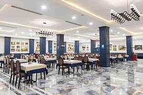 Macara Lake Park Hotel