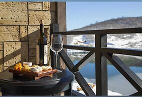 Macara Lake Park Hotel