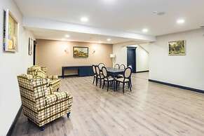 Macara Lake Park Hotel