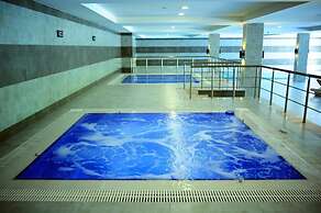 Macara Lake Park Hotel