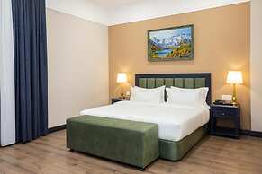 Macara Lake Park Hotel
