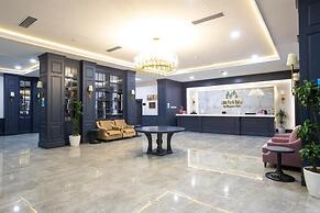 Macara Lake Park Hotel