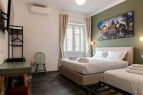 Flora Guest House