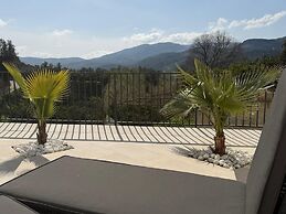 CASA LA PERLA