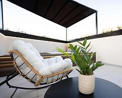 Dorian Suites
