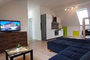 Pitlane Apartments by corents