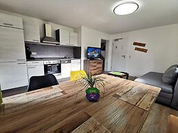 Pitlane Apartments by corents
