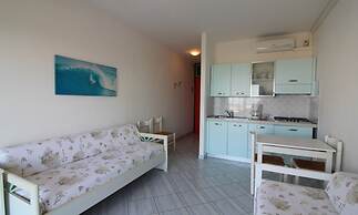 Studio in Residence With Pool