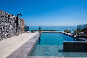 Lapis Nera Villas