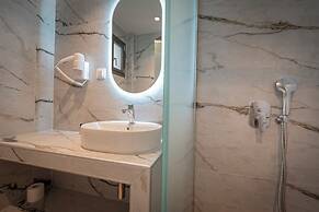 Elegant Maltepe Accommodation