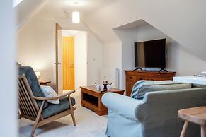 Beautiful 2 Bedroom Apartment in Malvern
