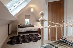 Beautiful 2 Bedroom Apartment in Malvern