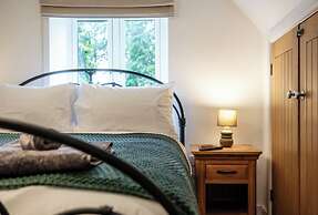 Beautiful 2 Bedroom Apartment in Malvern