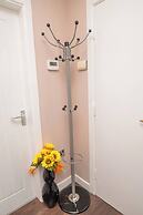 Modern Elegant and Spacious 3 Double Bedroom House