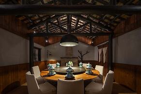 CongLinLi Wooded Homestay
