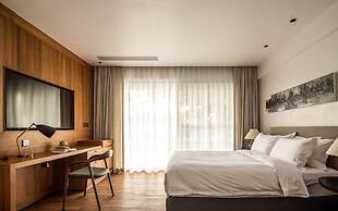 CongLinLi Wooded Homestay