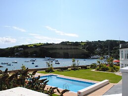 3 The Salcombe