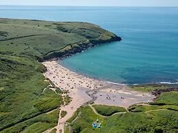 Bumblebee - 2 Bedroom Lodge - Manorbier