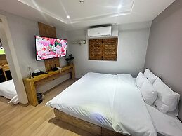 ORAGO stay hotel