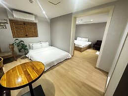 ORAGO stay hotel