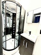 BPR Private Hot-tubs and rooms