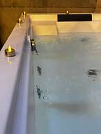 BPR Private Hot-tubs and rooms