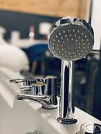 BPR Private Hot-tubs and rooms