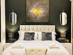 BPR Private Hot-tubs and rooms