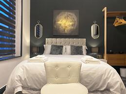 BPR Private Hot-tubs and rooms
