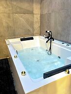 BPR Private Hot-tubs and rooms