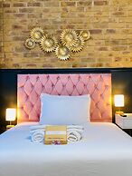 BPR Private Hot-tubs and rooms