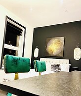 BPR Private Hot-tubs and rooms