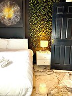 BPR Private Hot-tubs and rooms