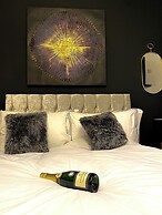 BPR Private Hot-tubs and rooms