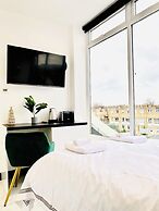BPR Private Hot-tubs and rooms