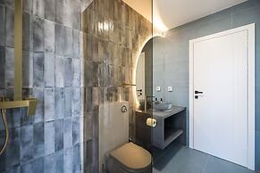 Luxury Villa Nuova With Heated Pool