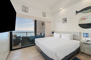 Las Palomas 2BR 2BA Ocean View Penthouse