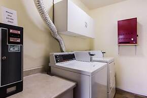 Urban Inn & Suites