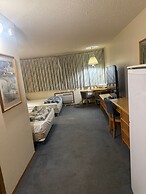 Barnays Motel