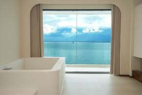 Guiyue Mountain Seaview Hotel