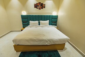 Chandrika Greens Resort Near Prem Mandir