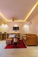 Chandrika Greens Resort Near Prem Mandir