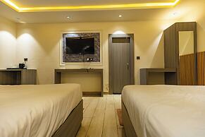 Chandrika Greens Resort Near Prem Mandir