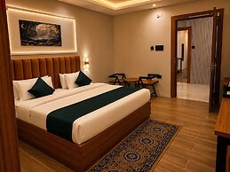 Chandrika Greens Resort Near Prem Mandir