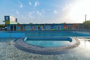 Chandrika Greens Resort Near Prem Mandir